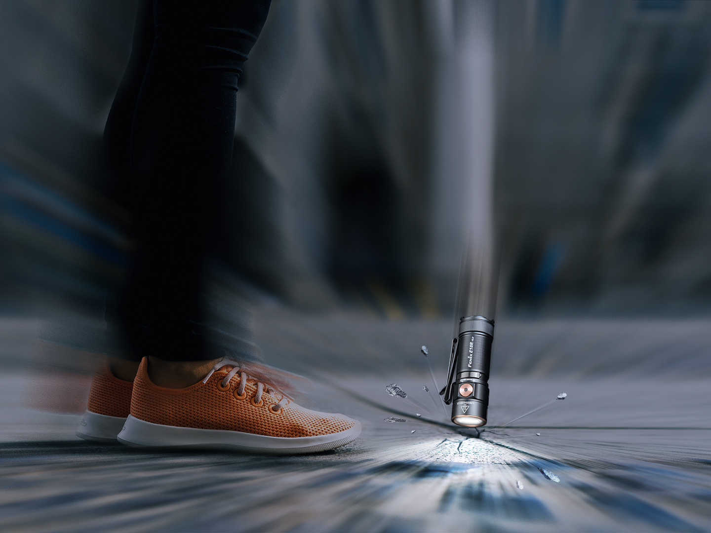 Latarka LED Fenix E18R V2.0 - obrazek 8