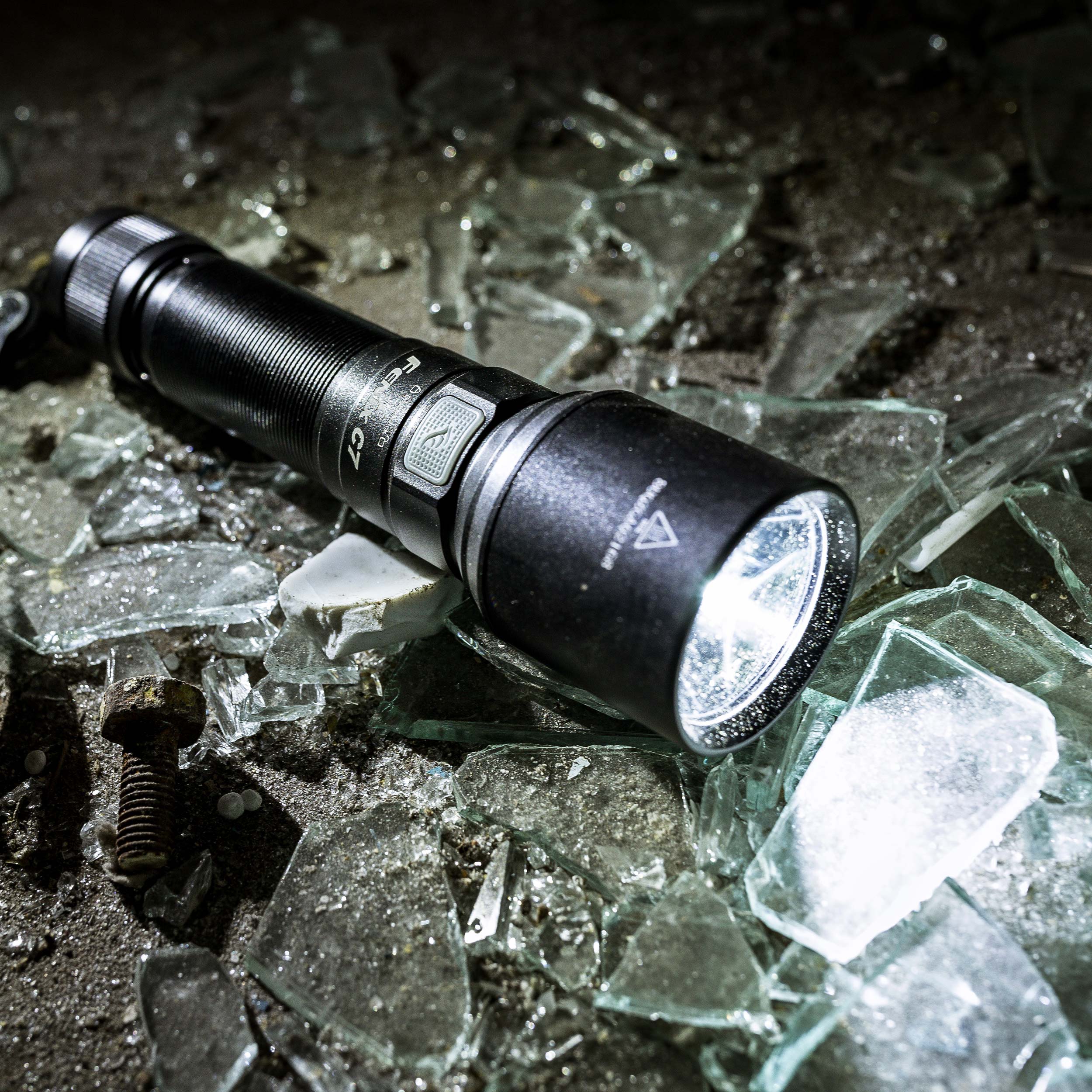 Latarka LED Fenix C7 czarna - obrazek 5