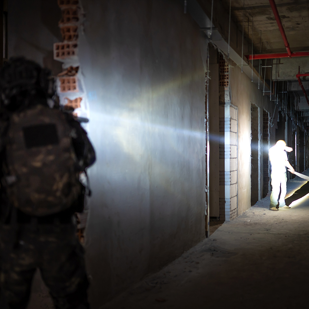 Latarka laserowa Fenix HT30R - obrazek 7