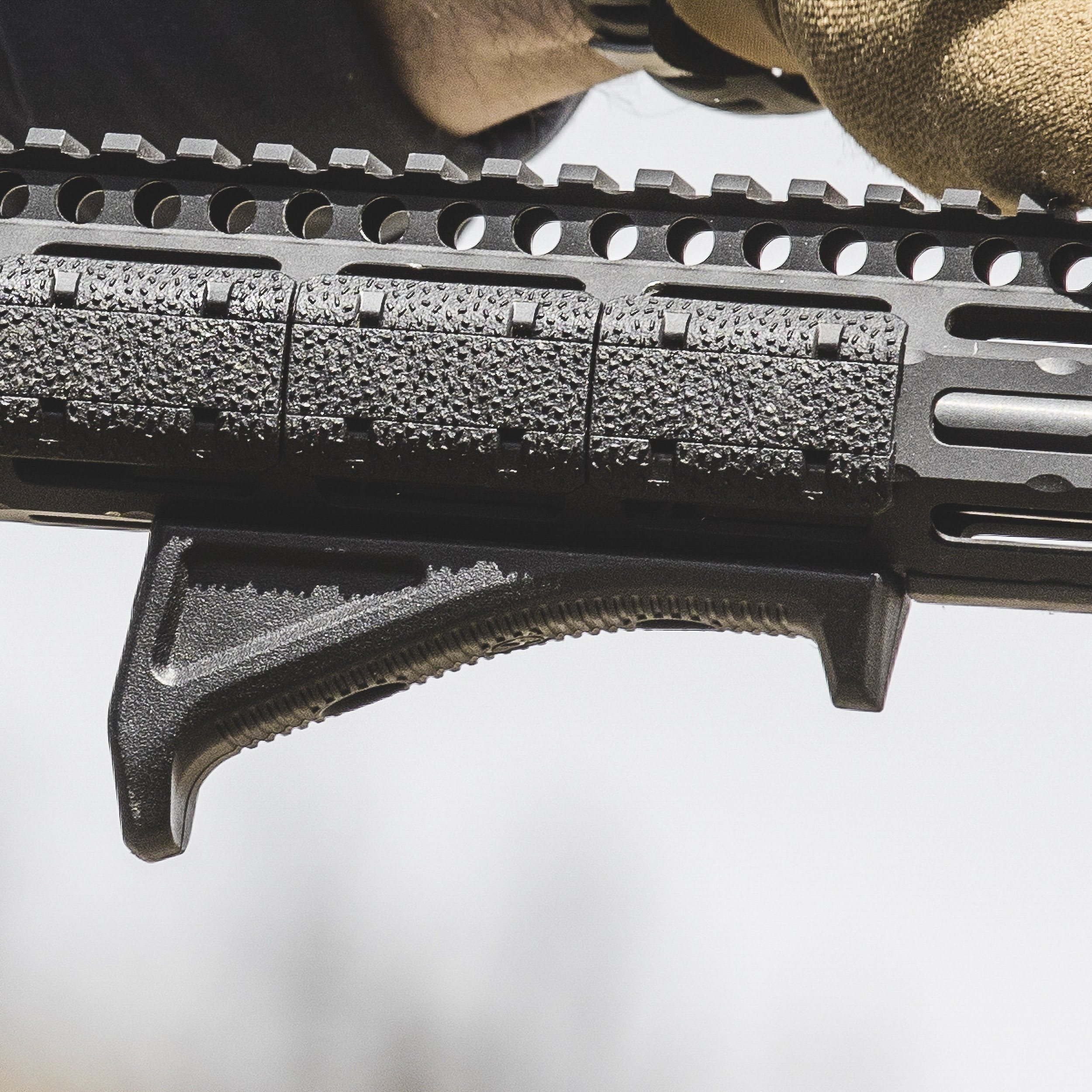 Chwyt Magpul przedni kątowy AFG M-LOK czarny MAG598 - obrazek 5