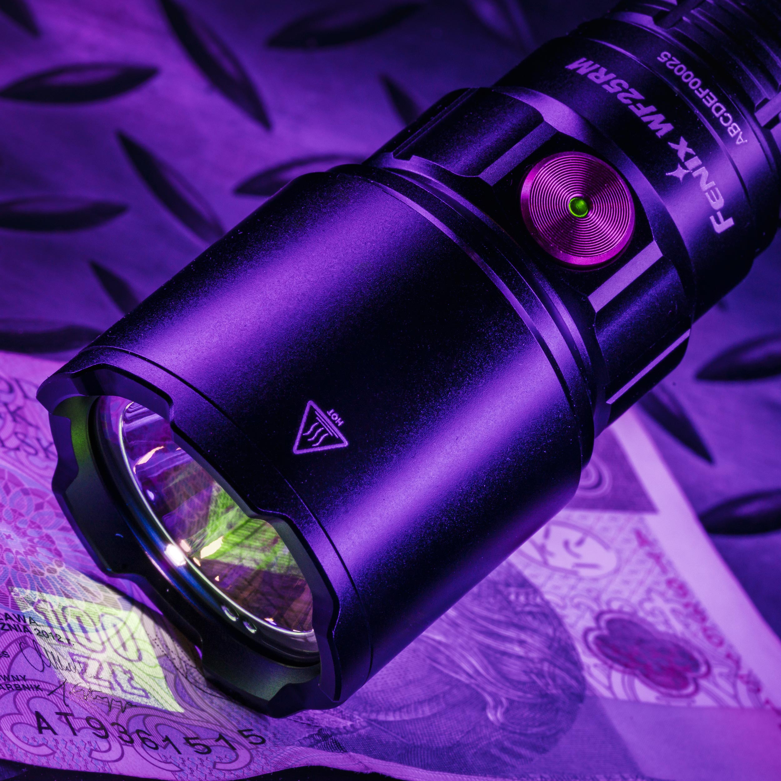 Latarka LED Fenix WF25RM - obrazek 7