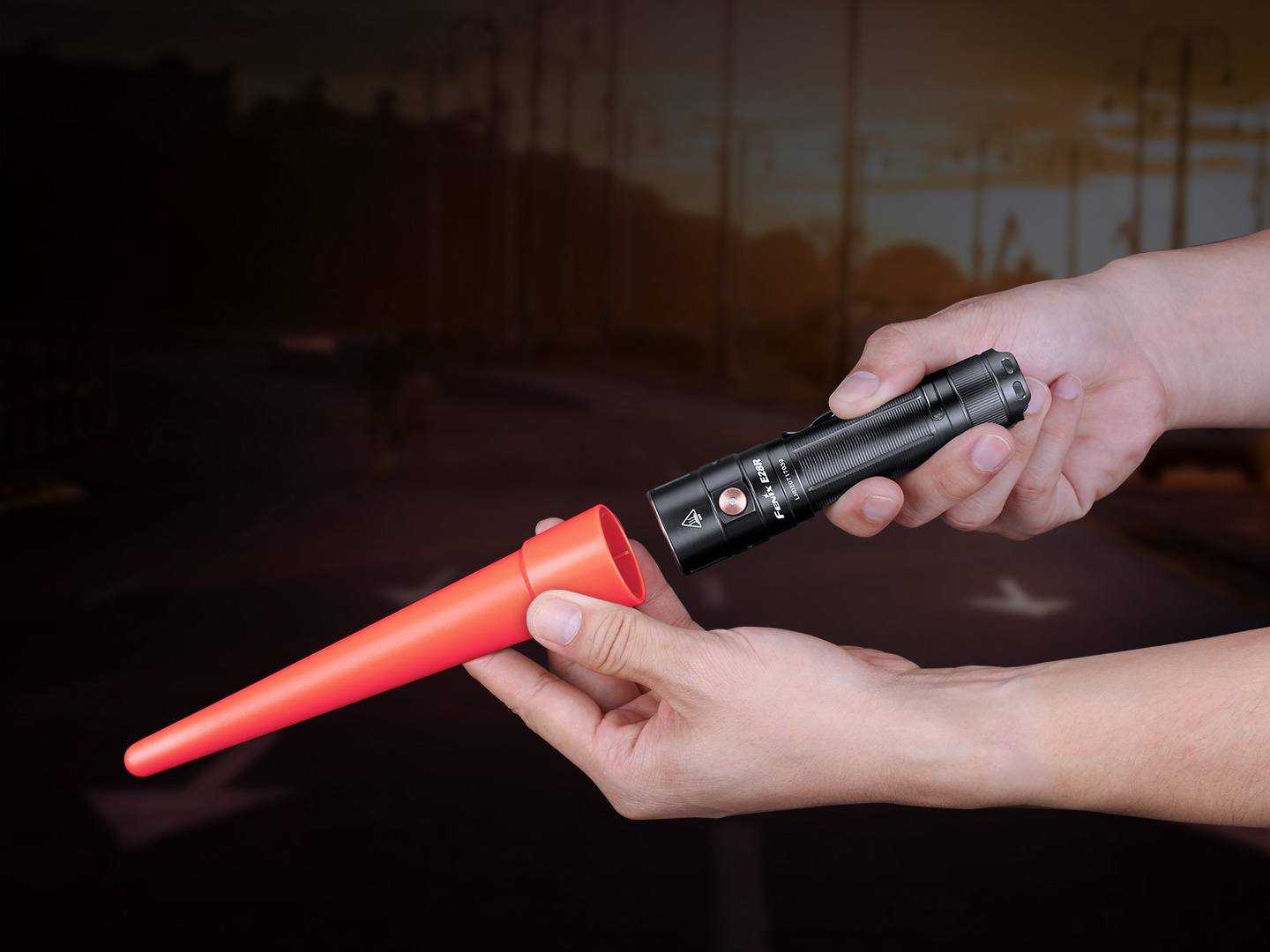 Dyfuzor czerwony Fenix Traffic Wand AOT-S+ mały - obrazek 8