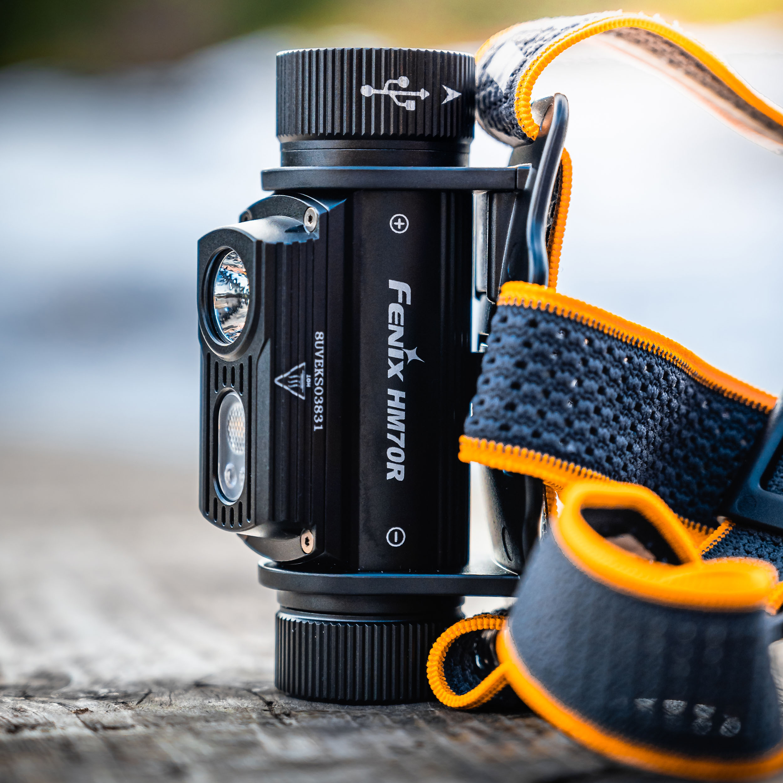 Latarka czołowa Fenix HM70R - obrazek 9