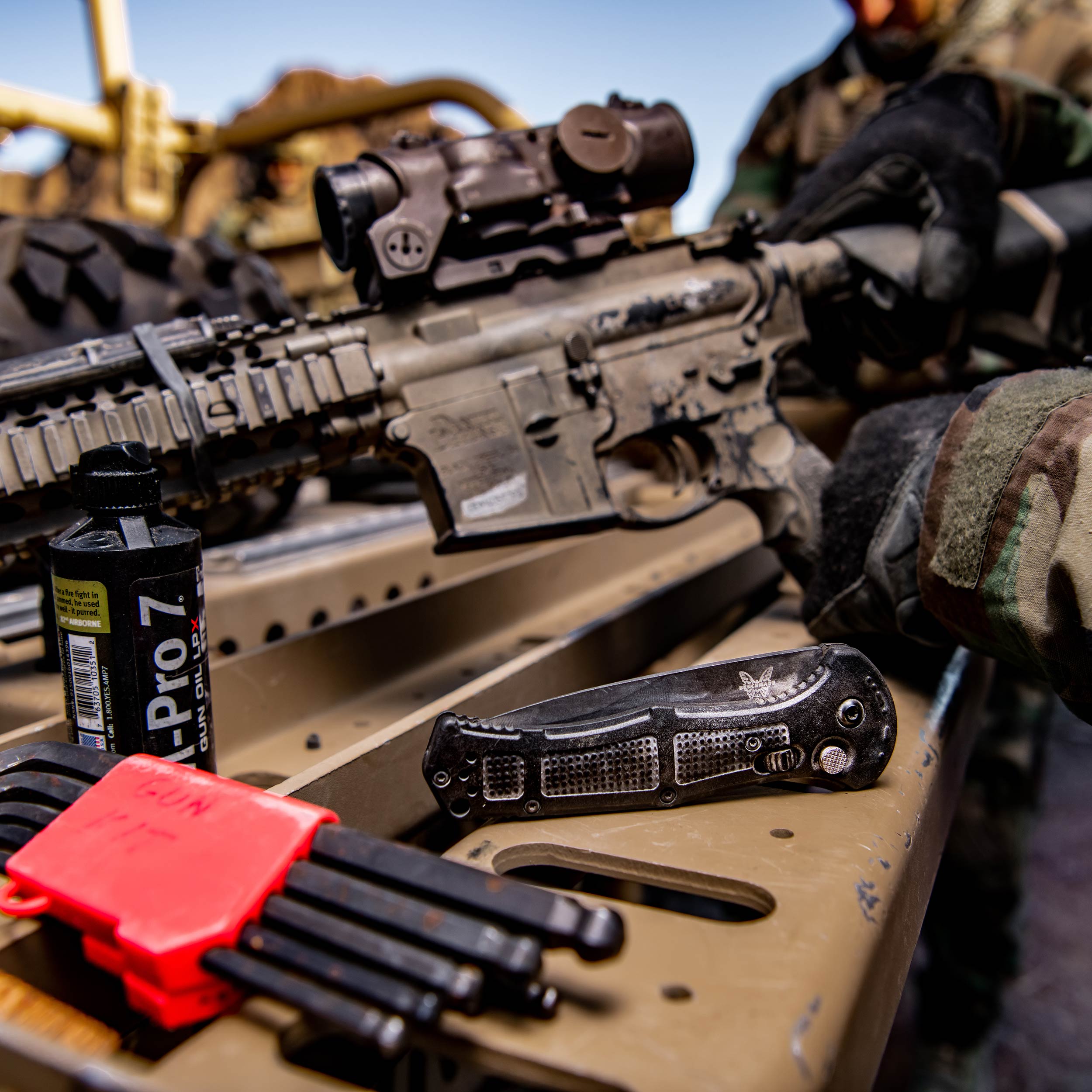 Nóż taktyczny Benchmade 9070SBK Claymore auto - obrazek 8