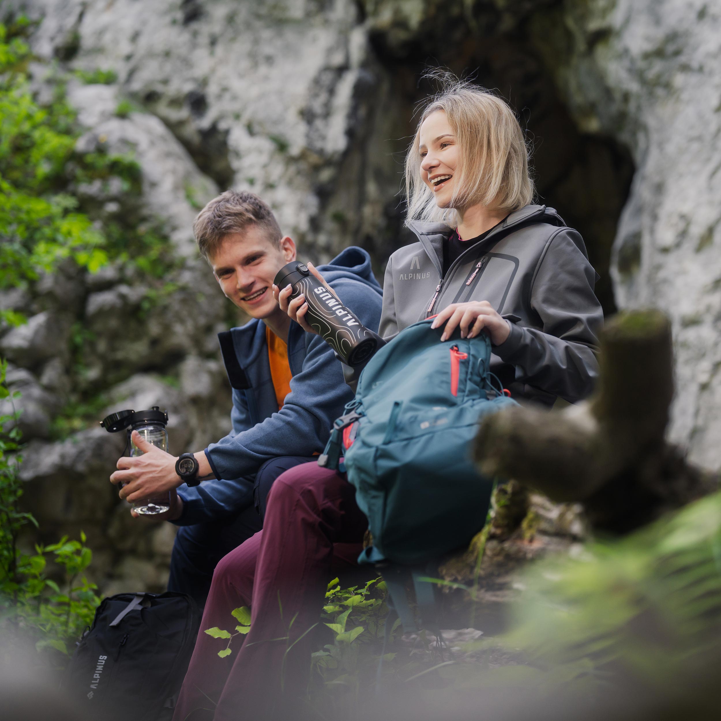 Kurtka damska Alpinus Softshell Bergamo grafitowa M - obrazek 7