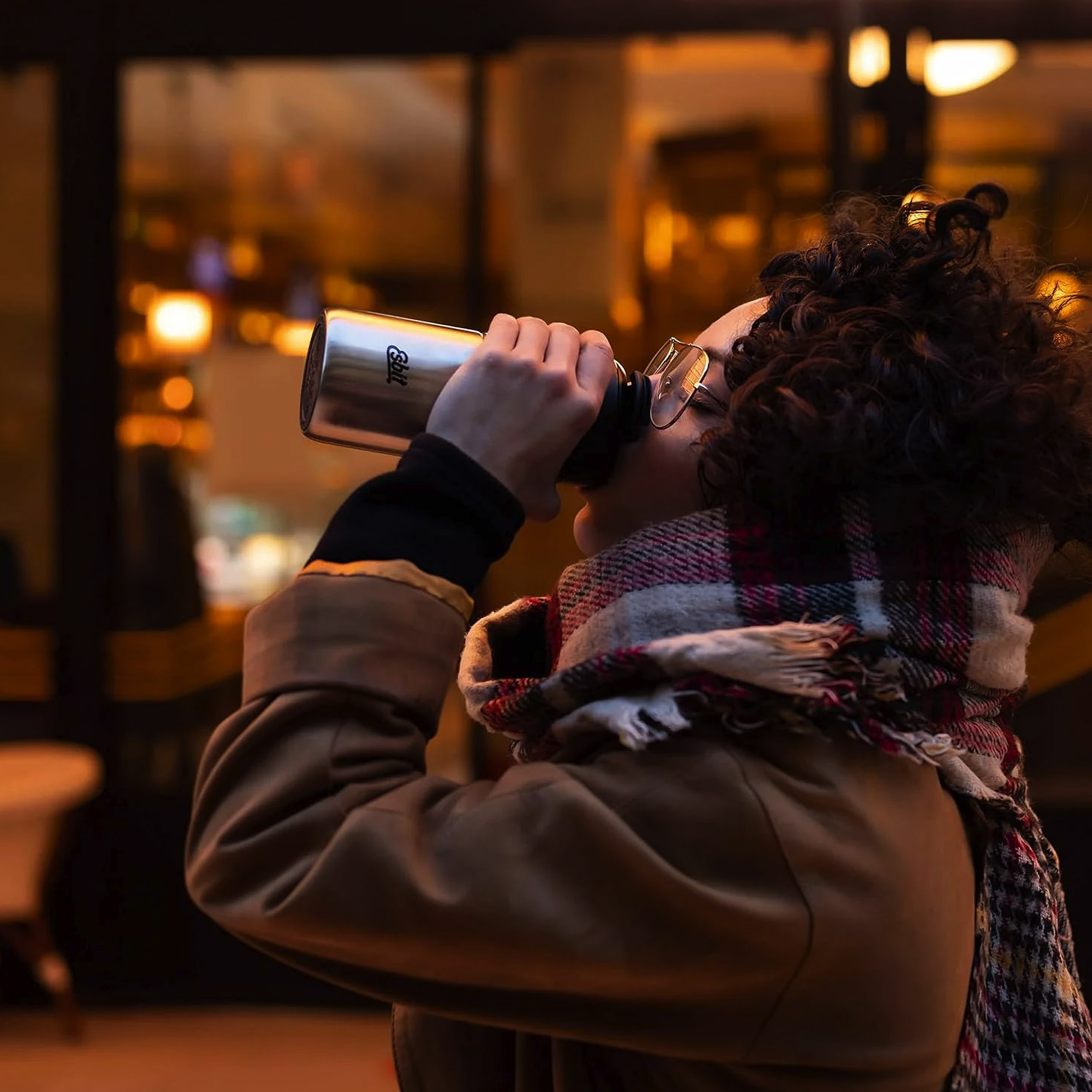 Kubek Esbit Majoris Thermo Mug Flip Top 450 ml srebrny - obrazek 8