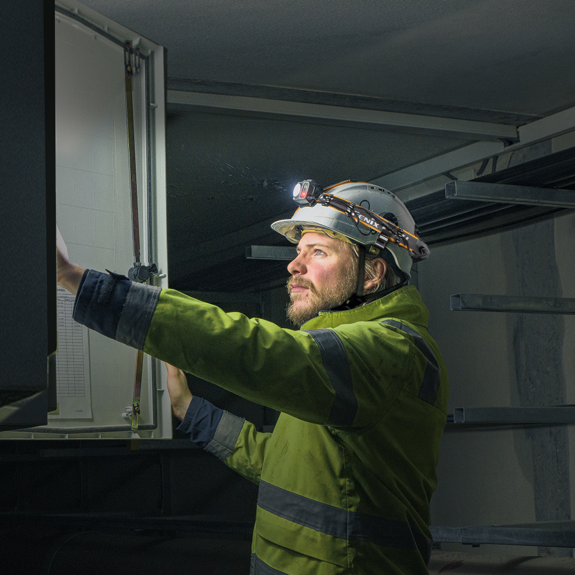 Latarka czołowa Fenix HP25R V2.0 - obrazek 9