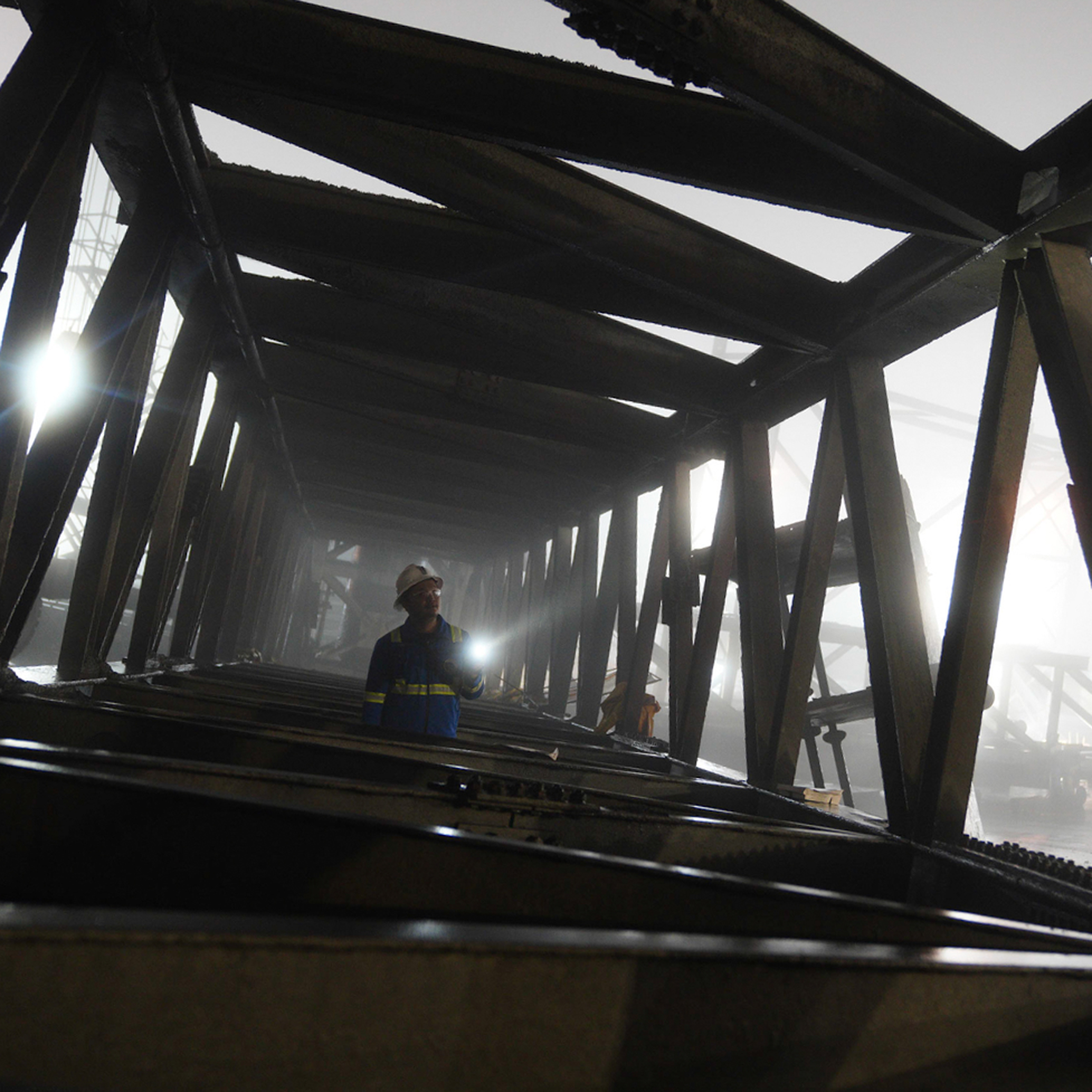 Latarka LED Fenix C7 czarna - obrazek 7