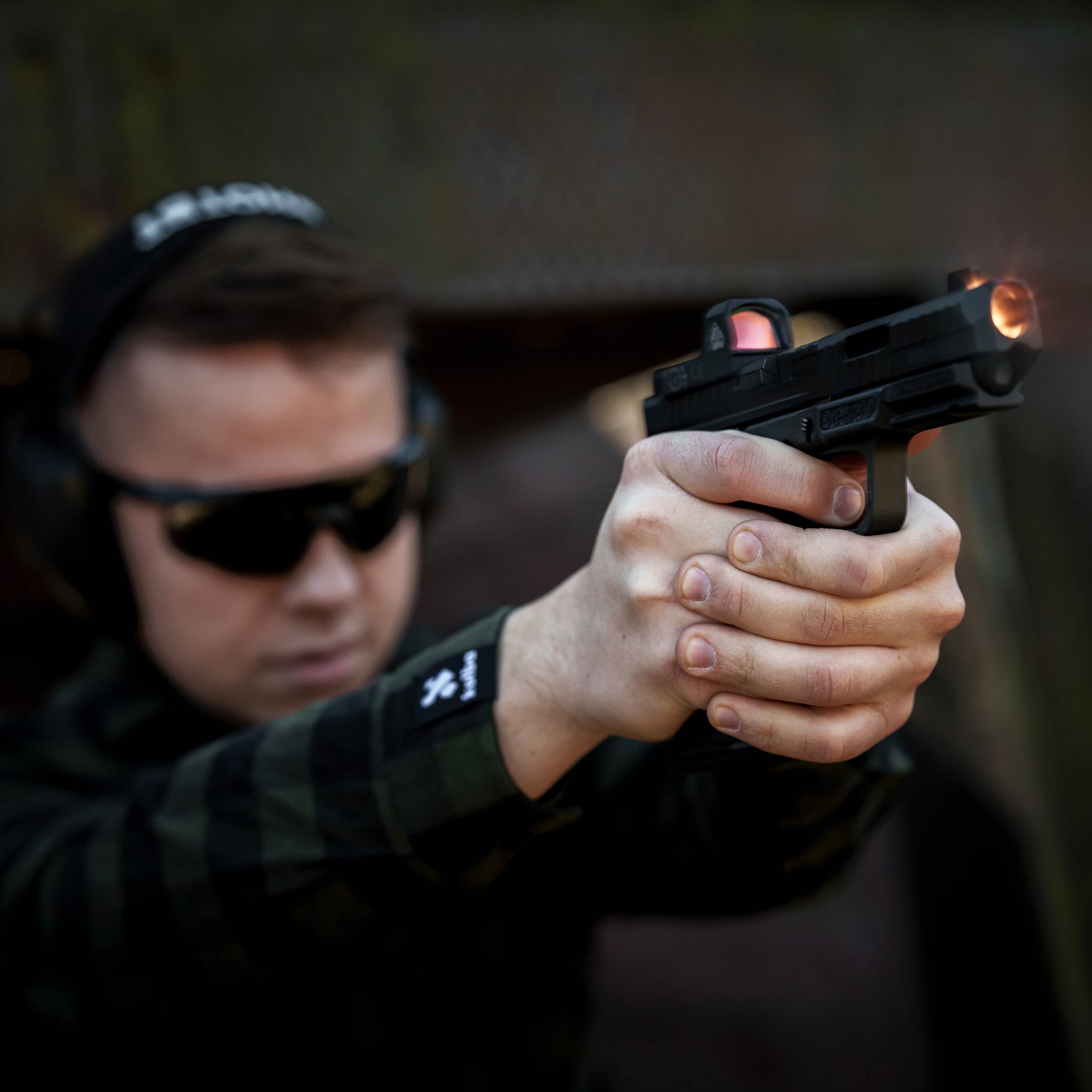 Kolimator UTG OP3 Micro Red 4 MOA Single Dot do RMR czarny - obrazek 6