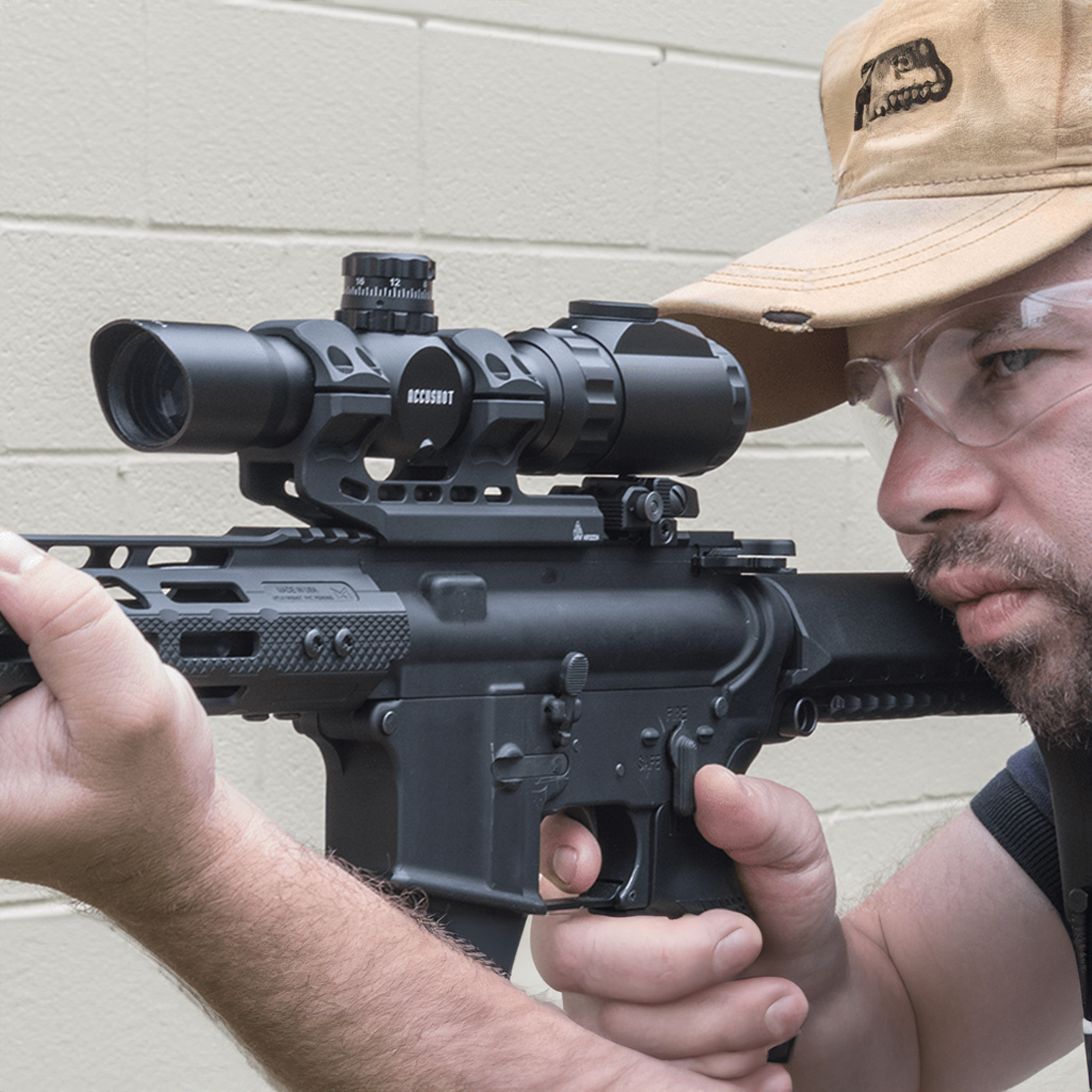 Luneta celownicza Leapers UTG 1-8x28 AccuShot Tactical MRC Scope - obrazek 3