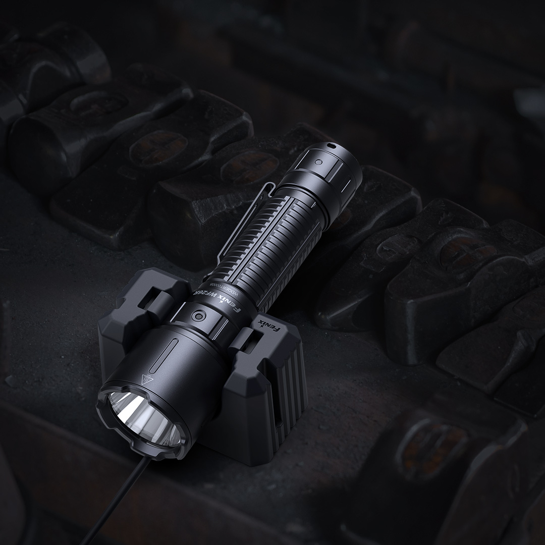 Latarka LED Fenix WF26R - obrazek 8