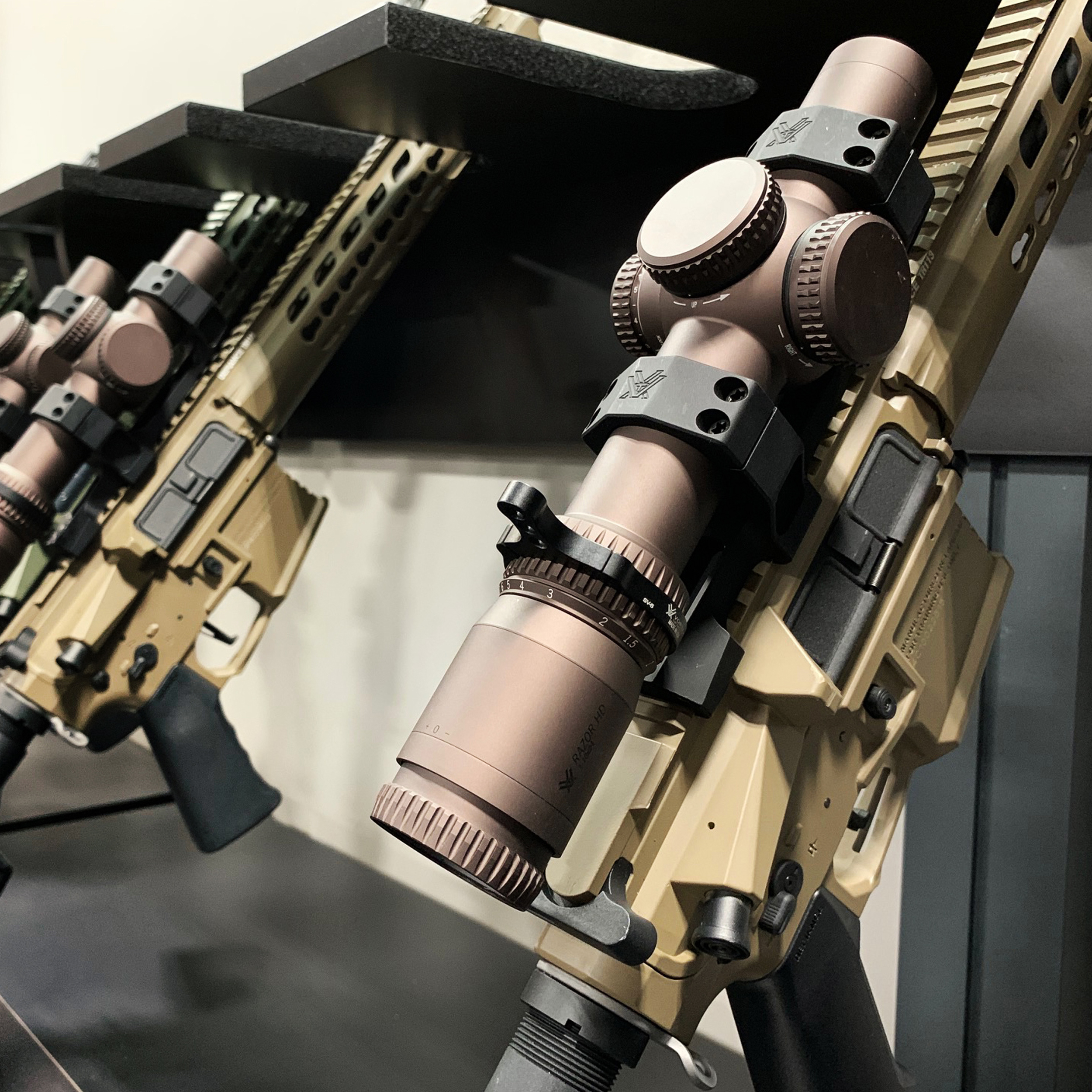 Luneta celownicza Vortex Razor III HD 1-10x24 FFP 34 mm AO EBR-9 MOA - obrazek 6