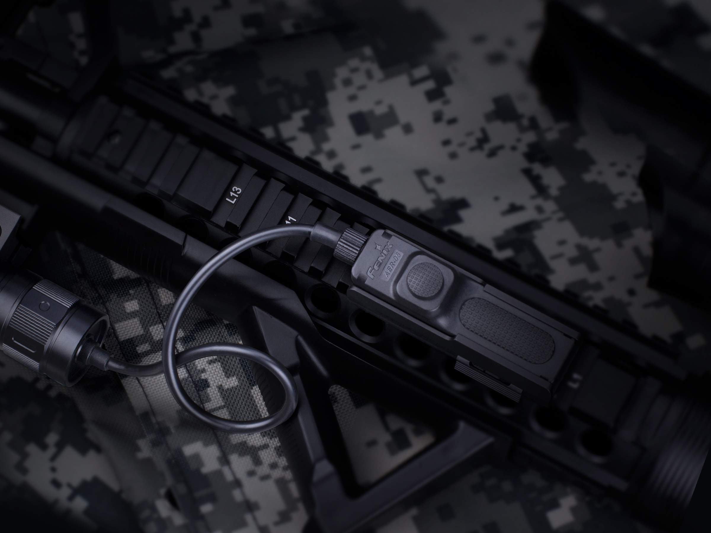 Włącznik na kablu żelowy Fenix AER-05 - obrazek 10