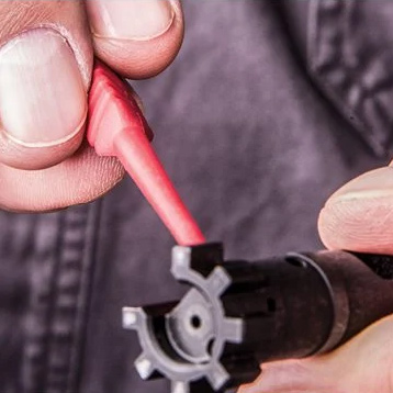 Zestaw szczotek i skrobaków do czyszczenia broni Real Avid Accu-Grip Picks & Brushes - obrazek 3