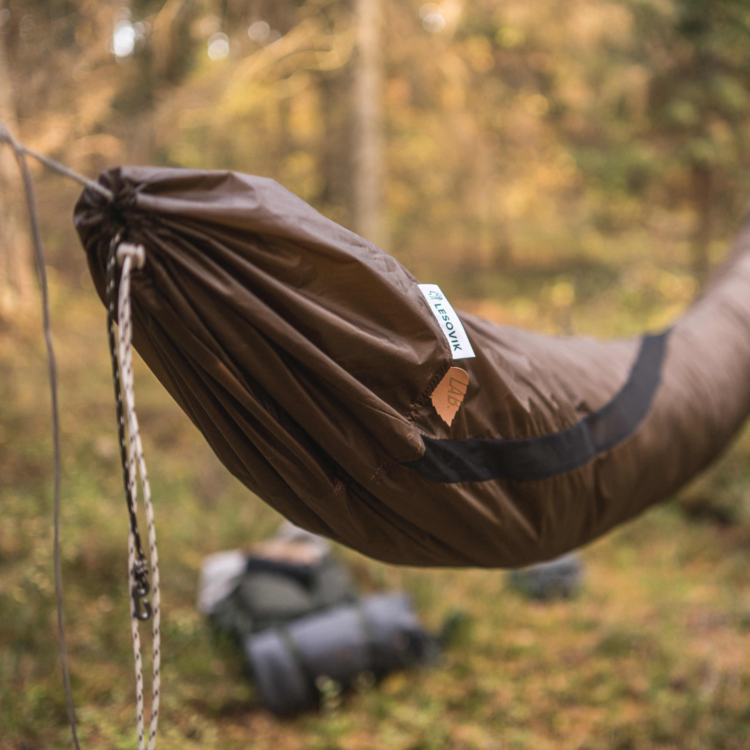 Pokrowiec Lesovik LARVA walnut brown - obrazek 3