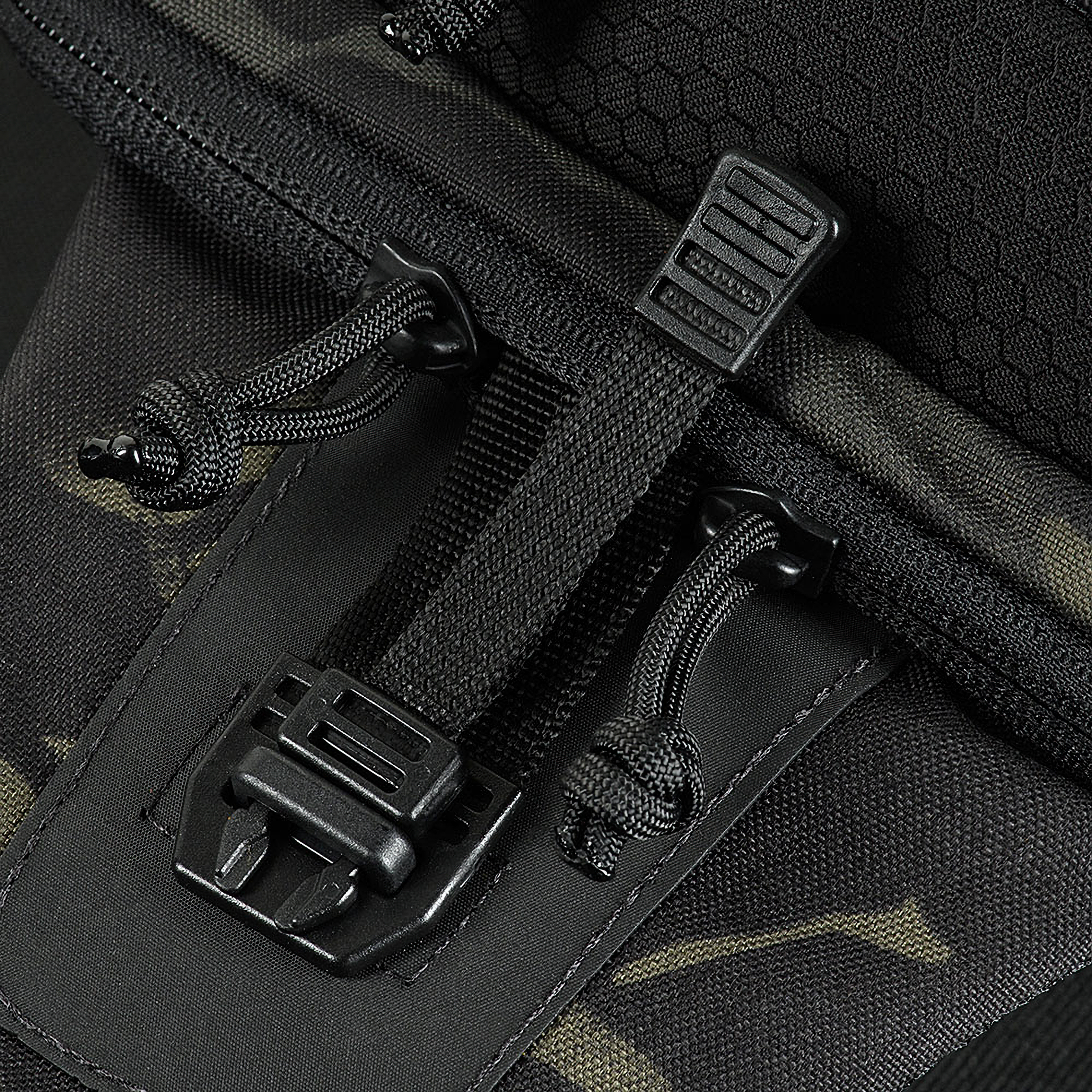 Torebka M-Tac Cross Bag Slim Elite Hex, kamuflaż czarny/czarny - obrazek 6