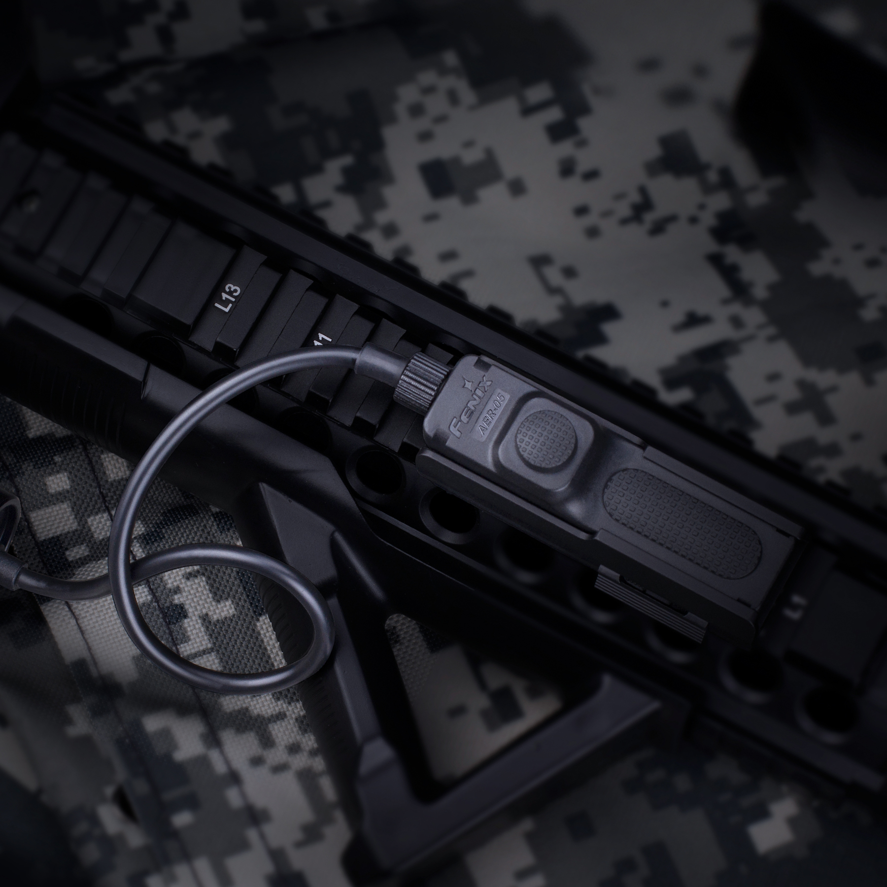 Włącznik na kablu żelowy Fenix AER-05 - obrazek 3