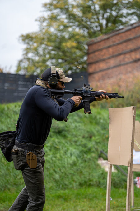 pistol and rifle shooting class in poland shooting center